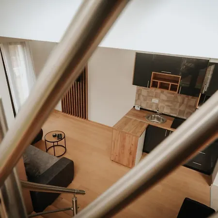 Vila-l&m- Royal Apartment